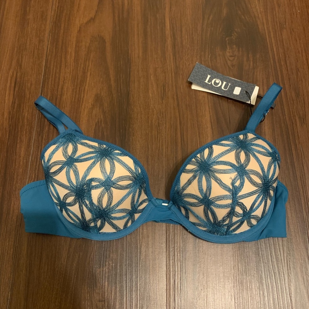 NWT Lou Paris Push-Up Bra with Removable Pads